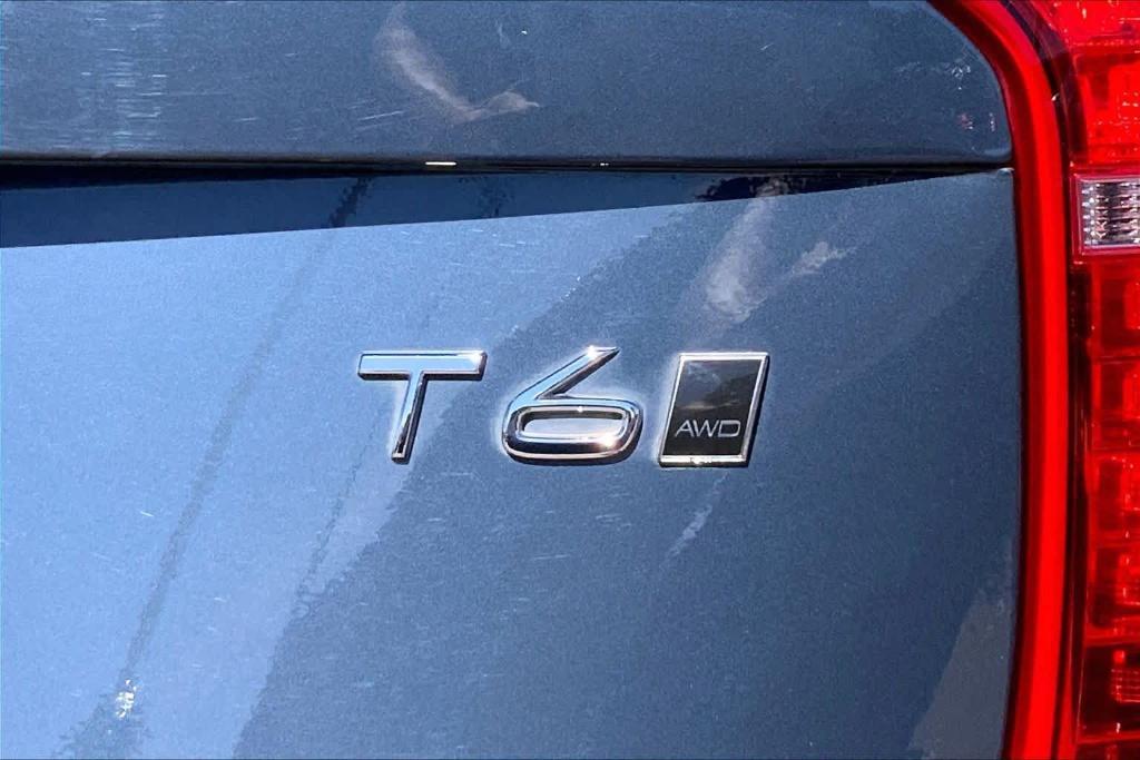 used 2022 Volvo XC90 car, priced at $23,389