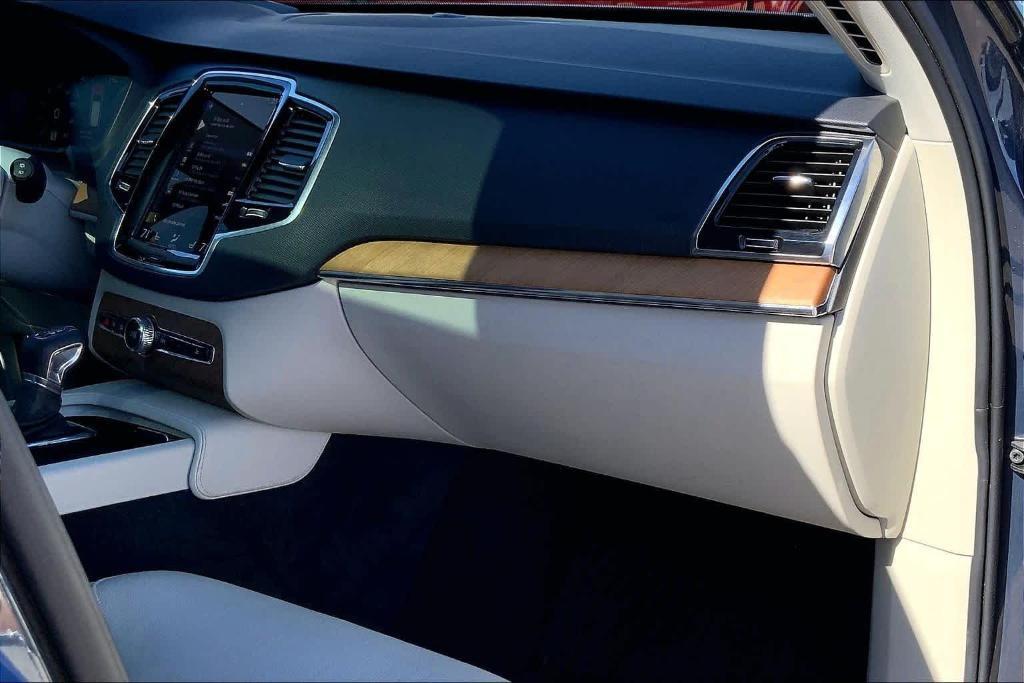 used 2022 Volvo XC90 car, priced at $23,389