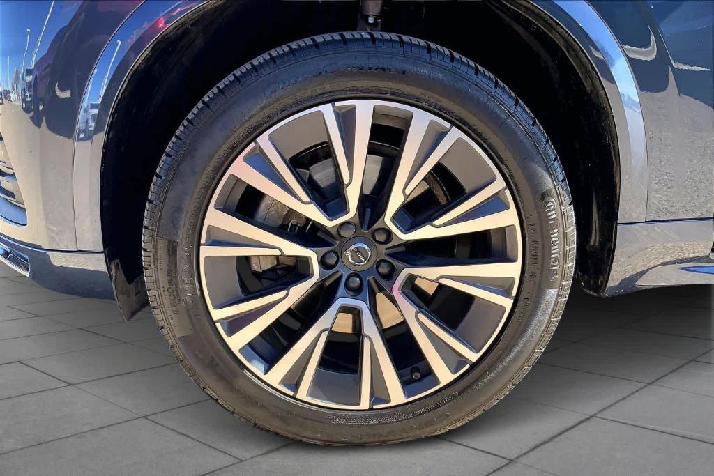 used 2022 Volvo XC90 car, priced at $23,389