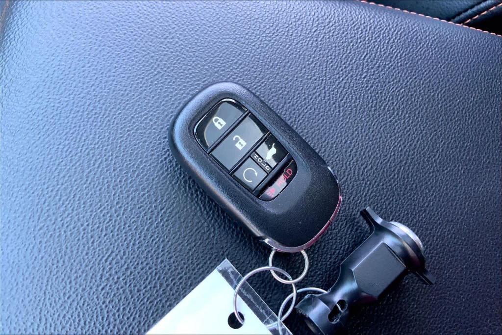 used 2025 Honda CR-V Hybrid car, priced at $32,931