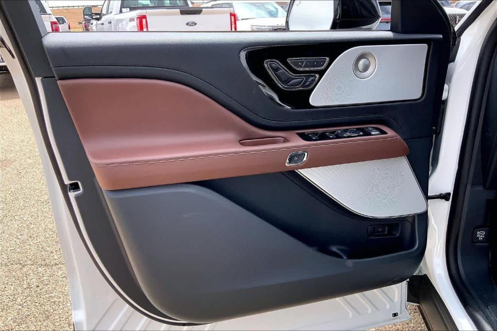 new 2026 Lincoln Aviator car, priced at $84,075