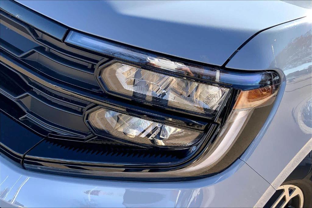 new 2025 Ford Expedition car, priced at $69,340