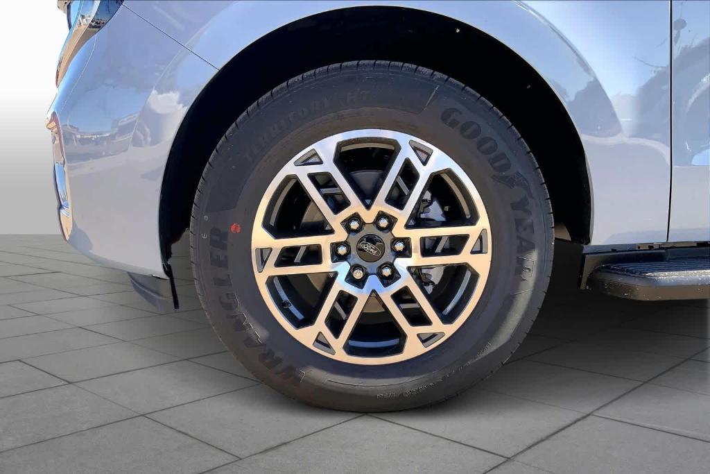 new 2025 Ford Expedition car, priced at $69,340