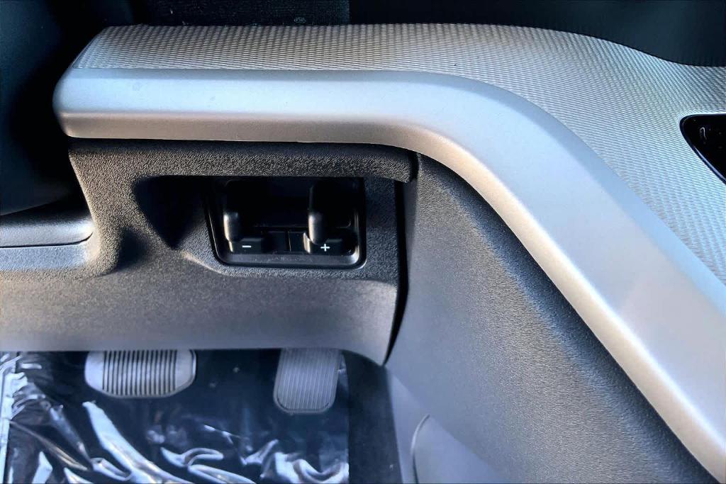 new 2025 Ford Expedition car, priced at $69,340