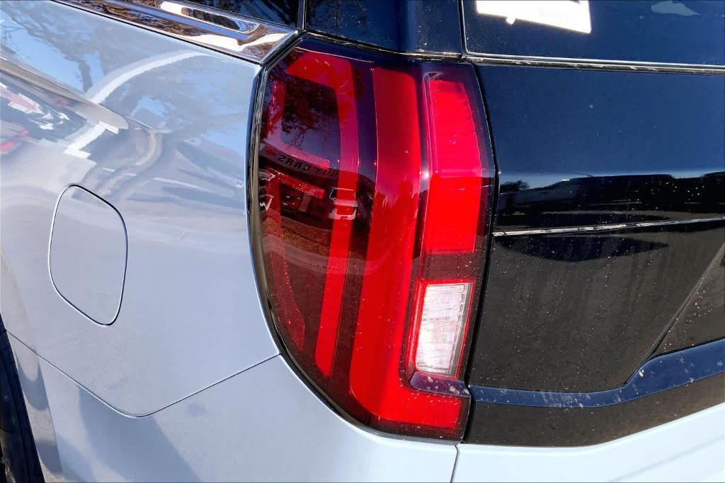 new 2025 Ford Expedition car, priced at $69,340