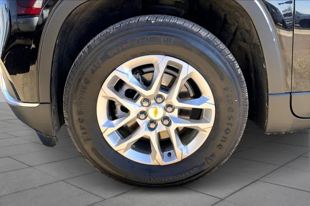 used 2021 Chevrolet Traverse car, priced at $17,366