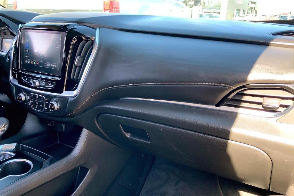 used 2021 Chevrolet Traverse car, priced at $17,366