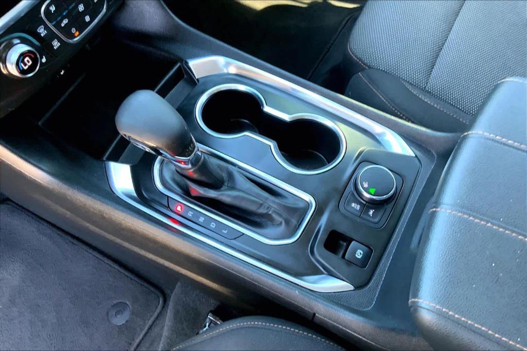 used 2021 Chevrolet Traverse car, priced at $17,366