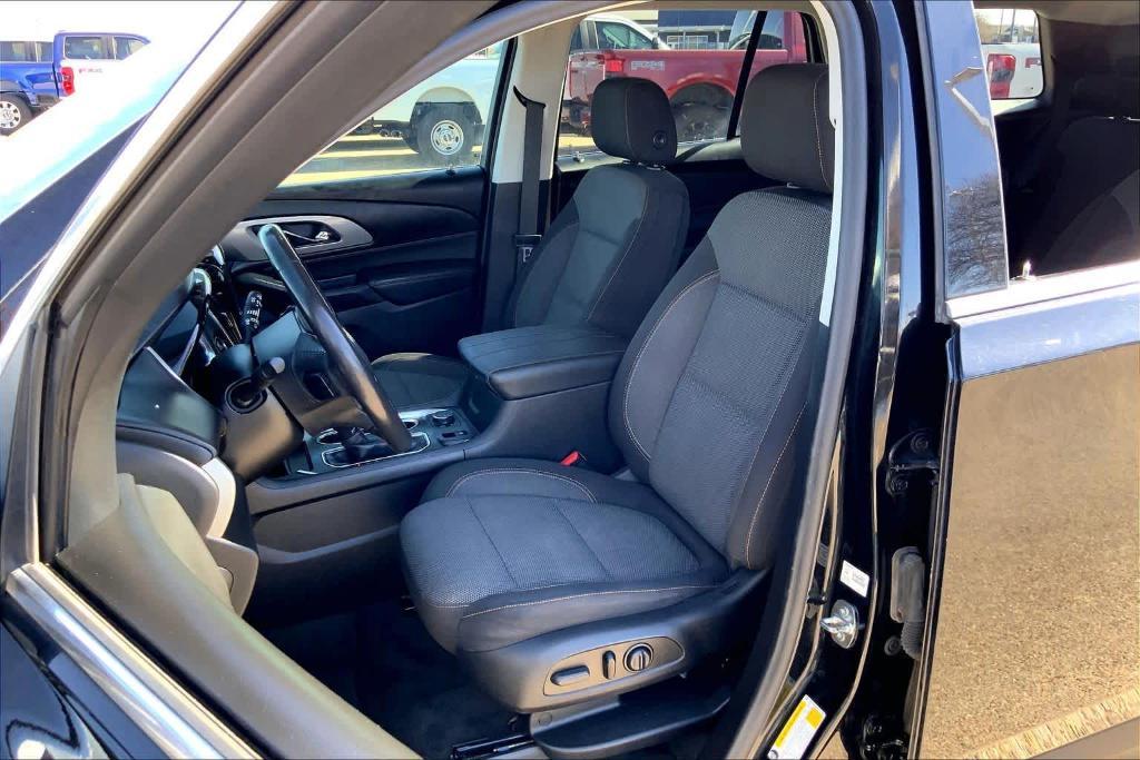 used 2021 Chevrolet Traverse car, priced at $17,366