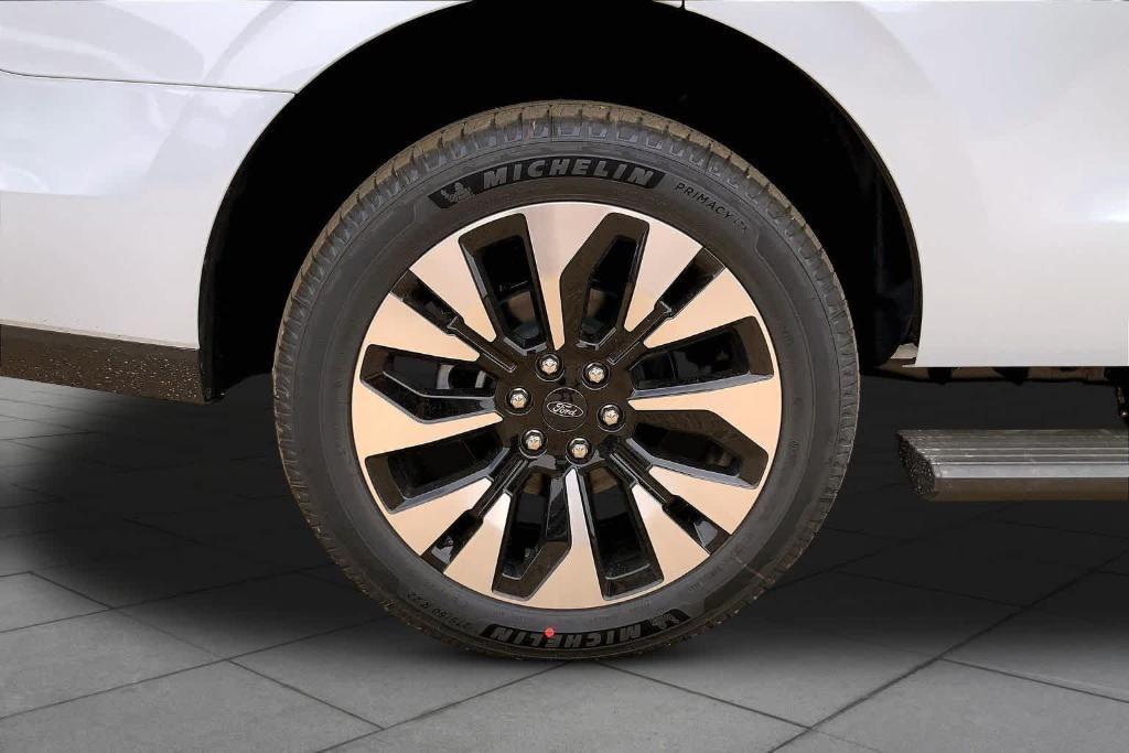 new 2026 Ford Expedition car, priced at $82,285