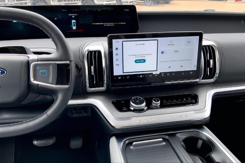 new 2026 Ford Expedition car, priced at $82,285
