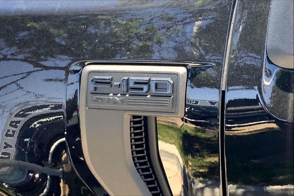 new 2026 Ford F-150 car, priced at $41,915
