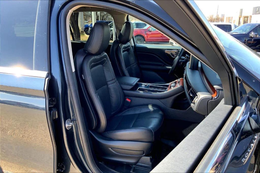 used 2023 Lincoln Aviator car, priced at $47,274