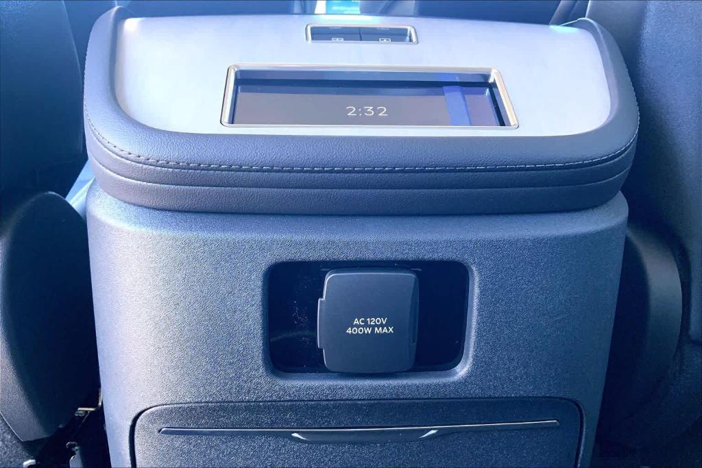 new 2025 Lincoln Navigator L car, priced at $98,015