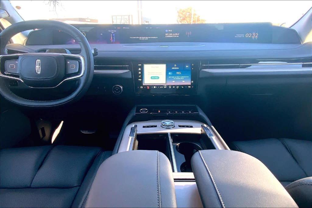 new 2025 Lincoln Navigator L car, priced at $98,015