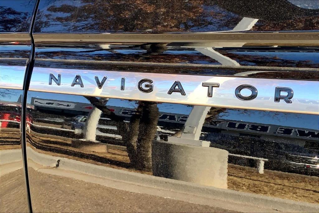 new 2025 Lincoln Navigator L car, priced at $98,015