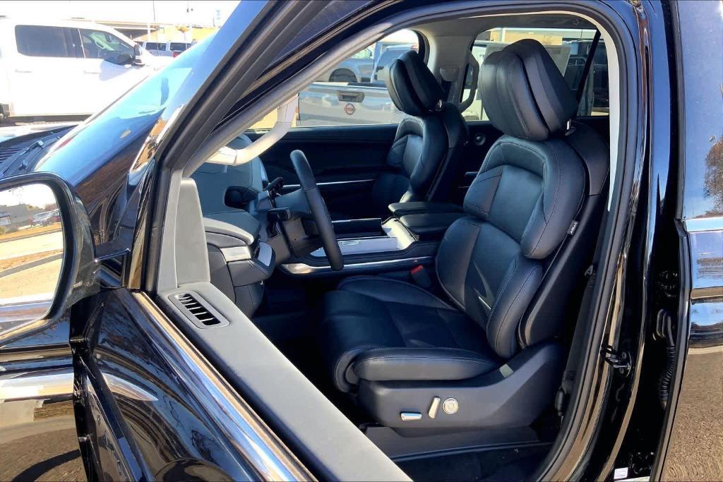 new 2025 Lincoln Navigator L car, priced at $98,015