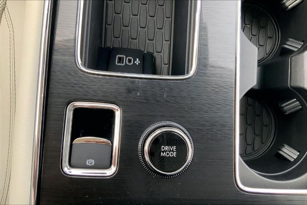 new 2026 Lincoln Aviator car, priced at $62,640