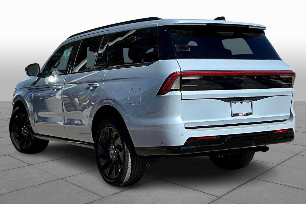 new 2025 Lincoln Navigator car, priced at $98,750