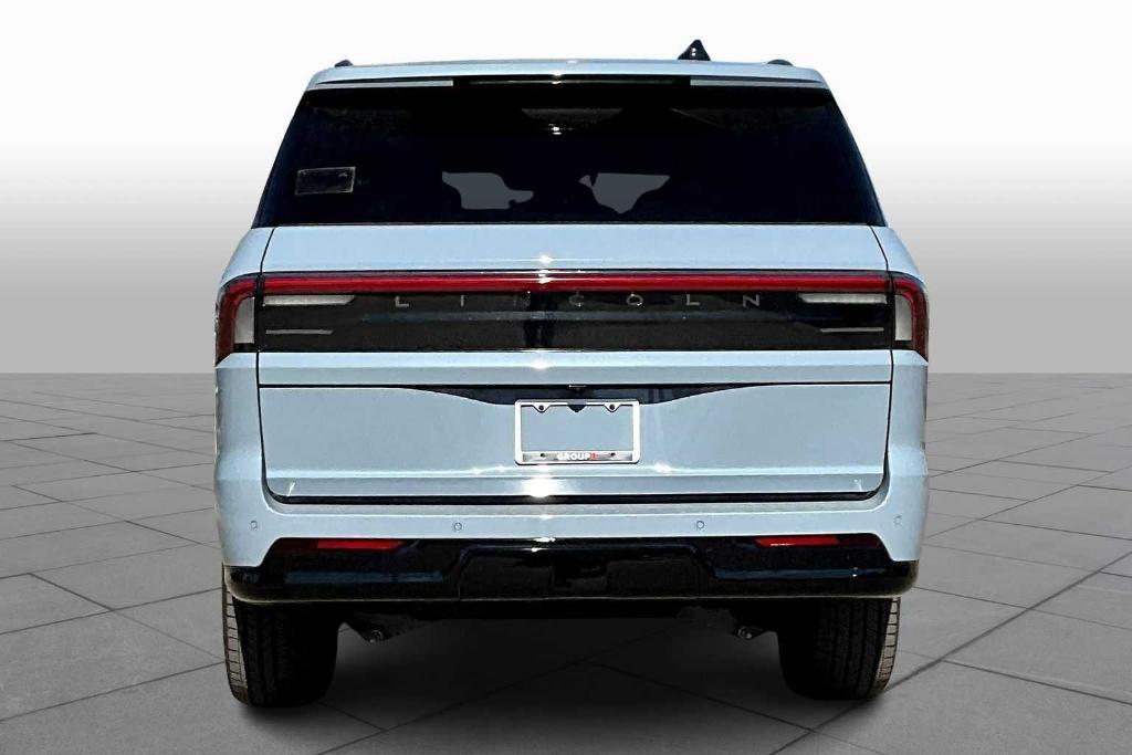 new 2025 Lincoln Navigator car, priced at $98,750