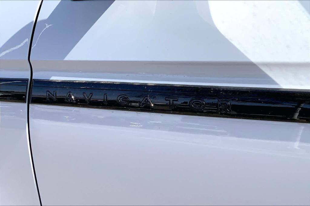 new 2026 Lincoln Navigator car, priced at $106,565