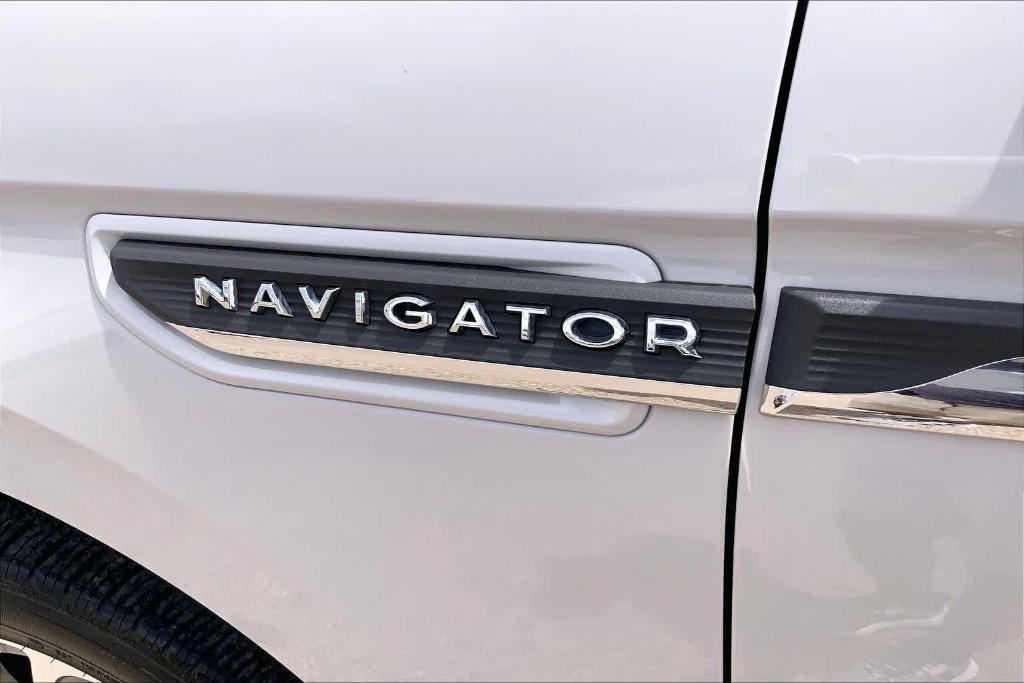 used 2023 Lincoln Navigator car, priced at $55,349