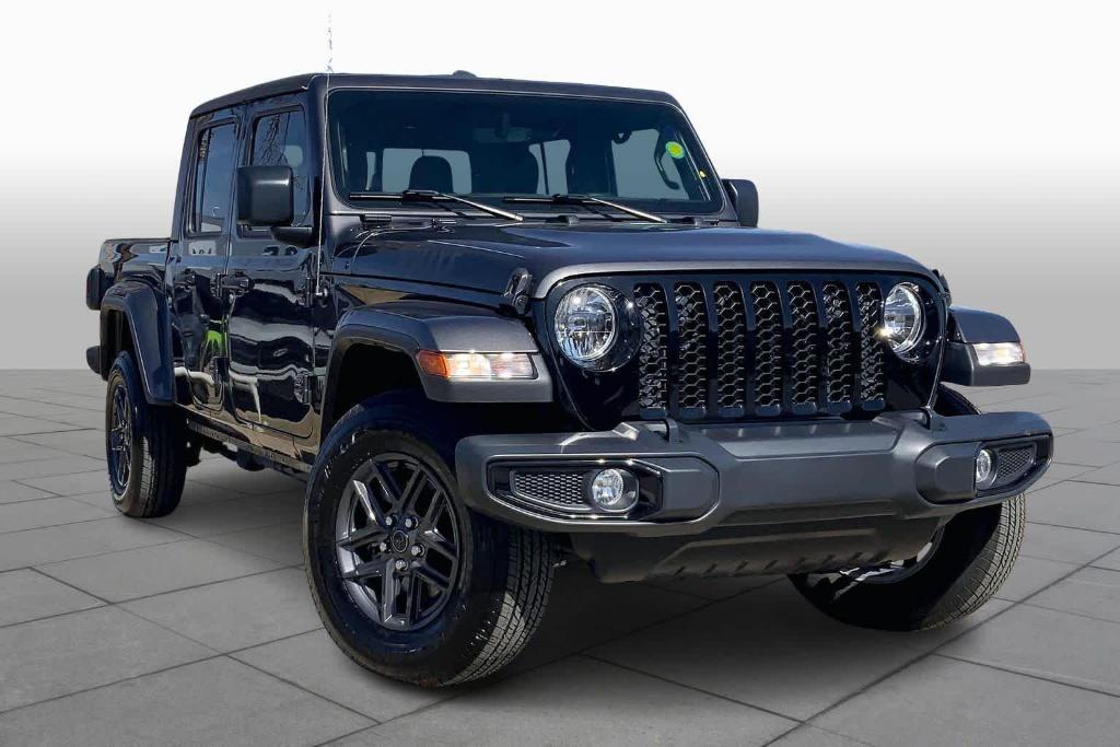used 2021 Jeep Gladiator car, priced at $27,595