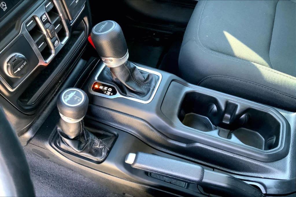 used 2021 Jeep Gladiator car, priced at $27,595