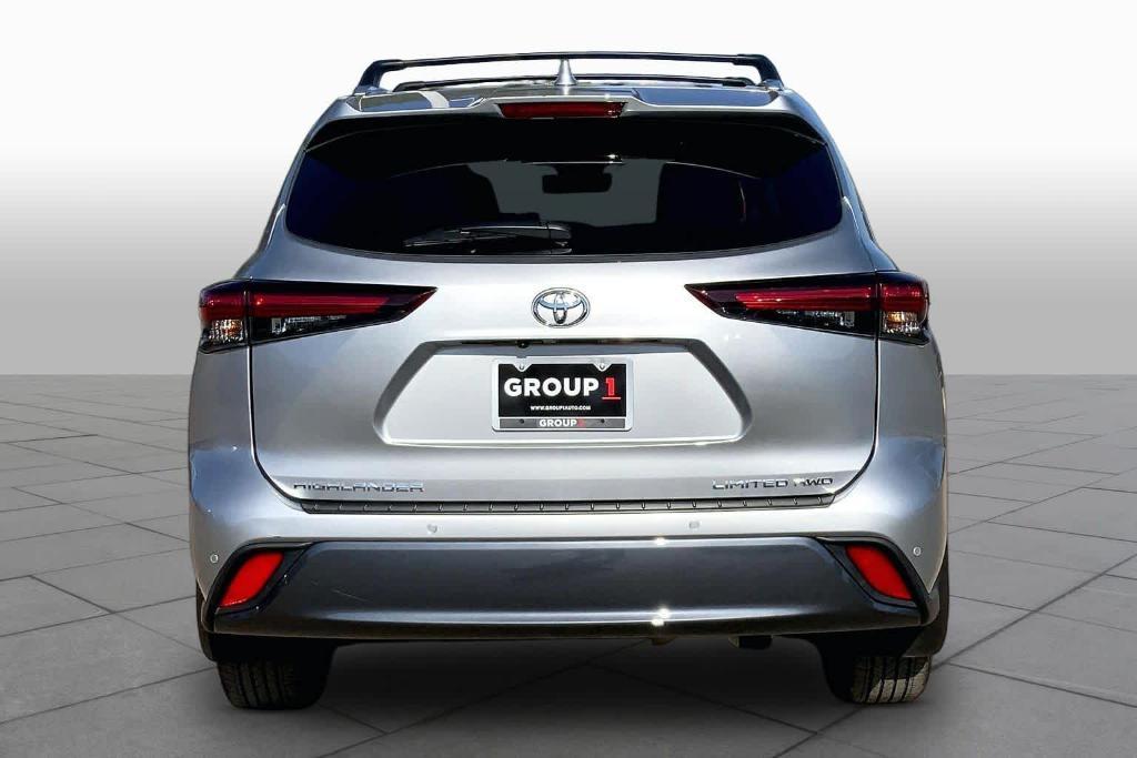 used 2025 Toyota Highlander car, priced at $46,963