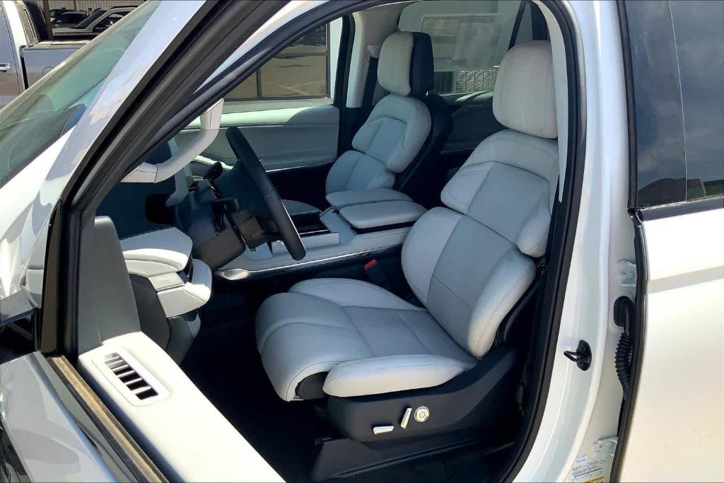 new 2026 Lincoln Navigator car, priced at $107,615