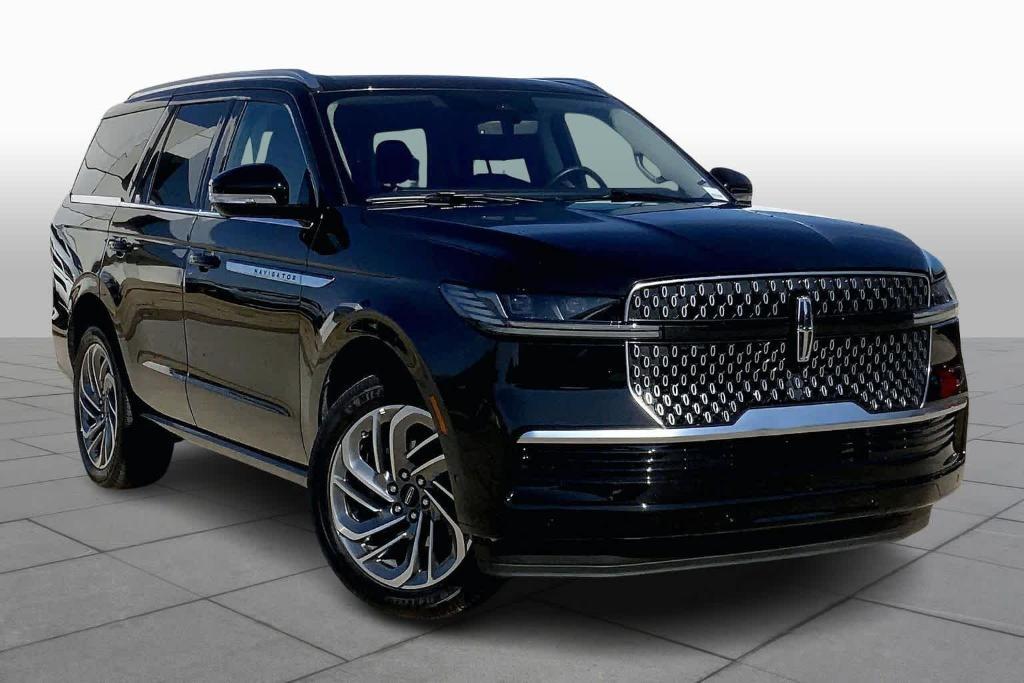 used 2025 Lincoln Navigator car, priced at $82,534