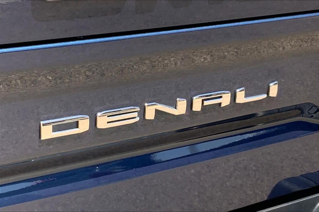 used 2021 GMC Sierra 1500 car, priced at $37,366