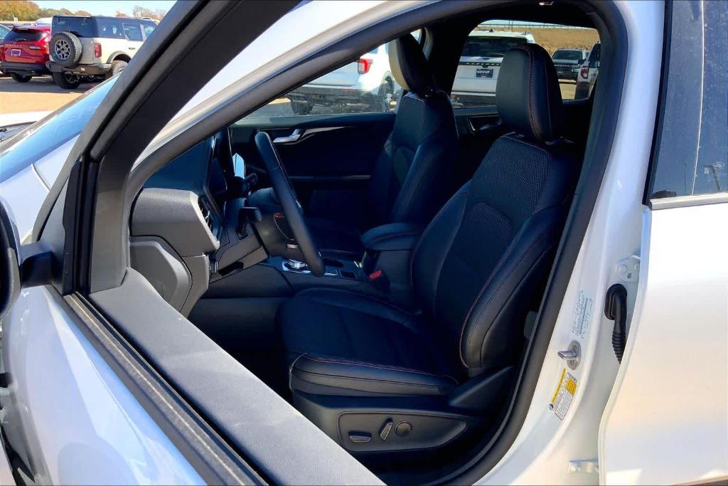 new 2026 Ford Escape car, priced at $32,375