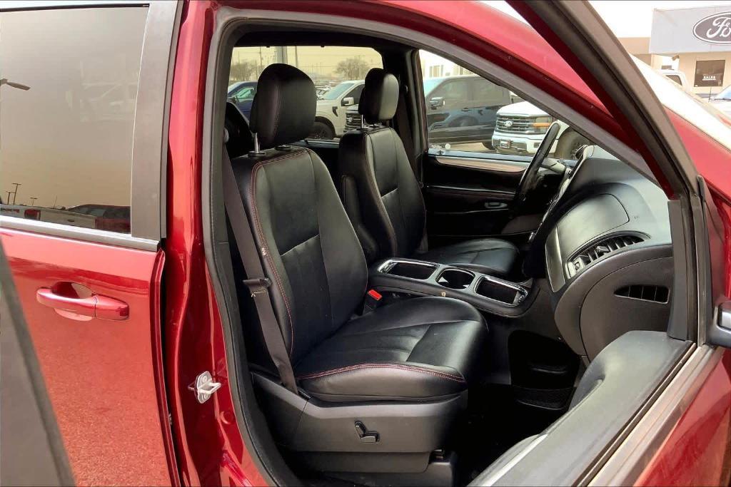 used 2019 Dodge Grand Caravan car, priced at $13,442