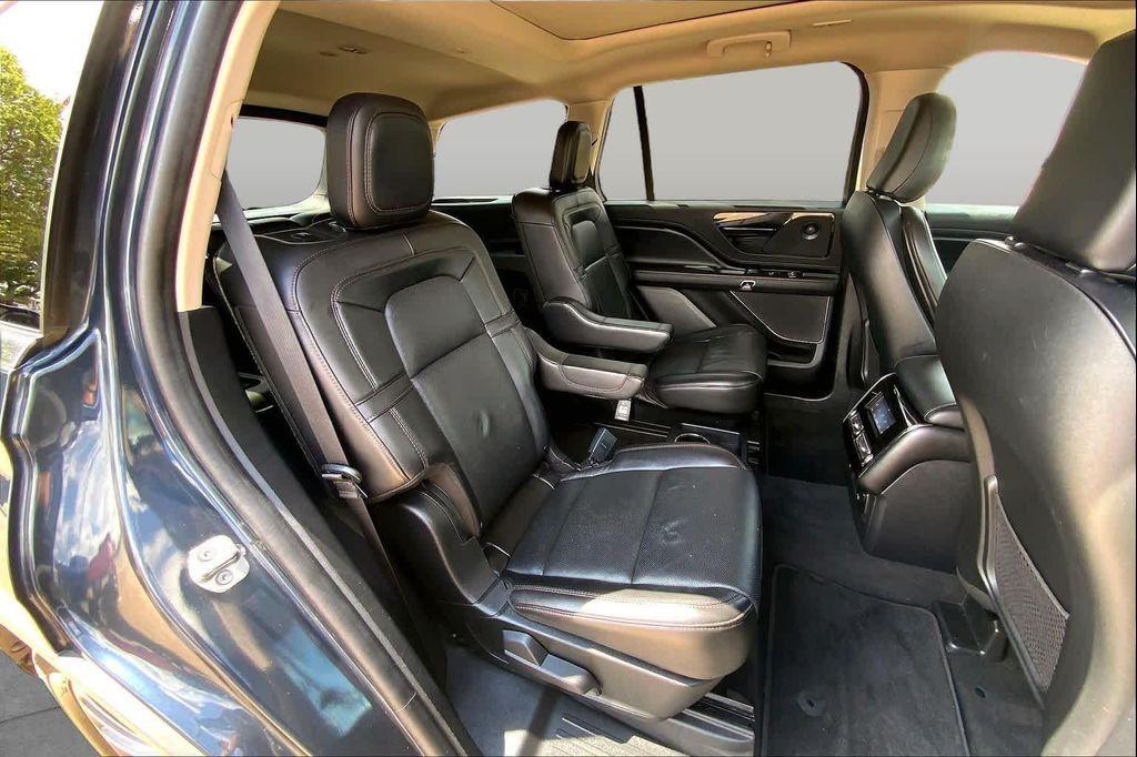 used 2022 Lincoln Aviator car, priced at $36,844
