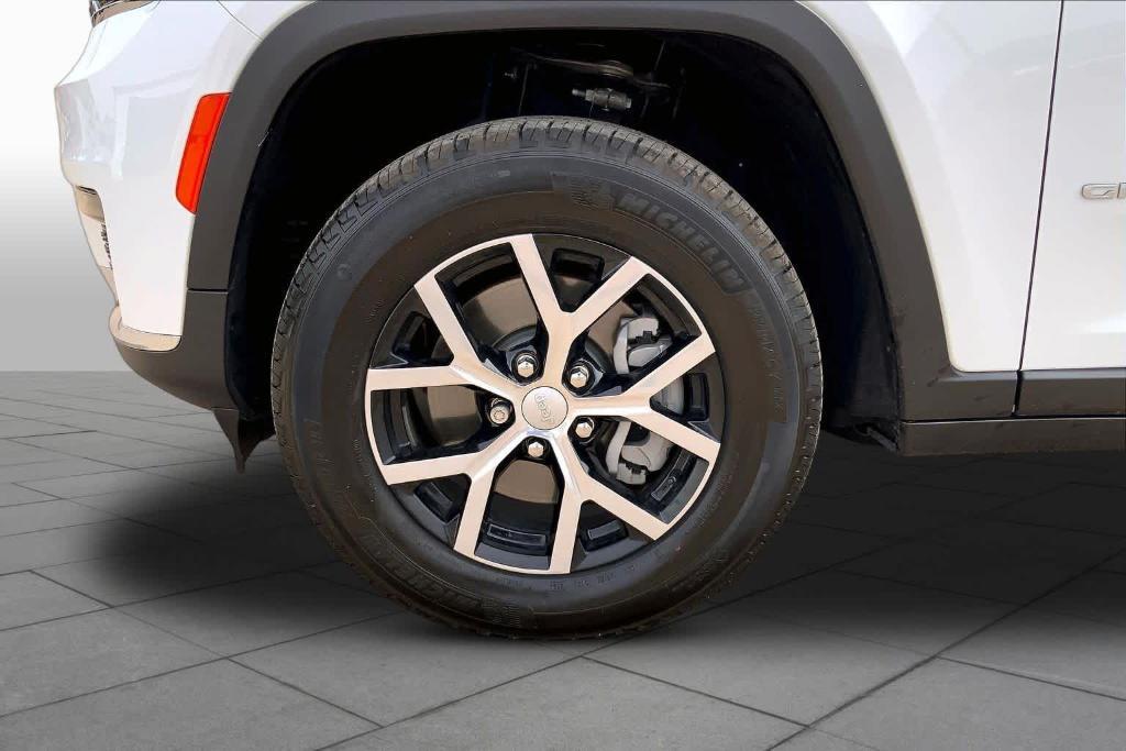 used 2025 Jeep Grand Cherokee L car, priced at $41,857