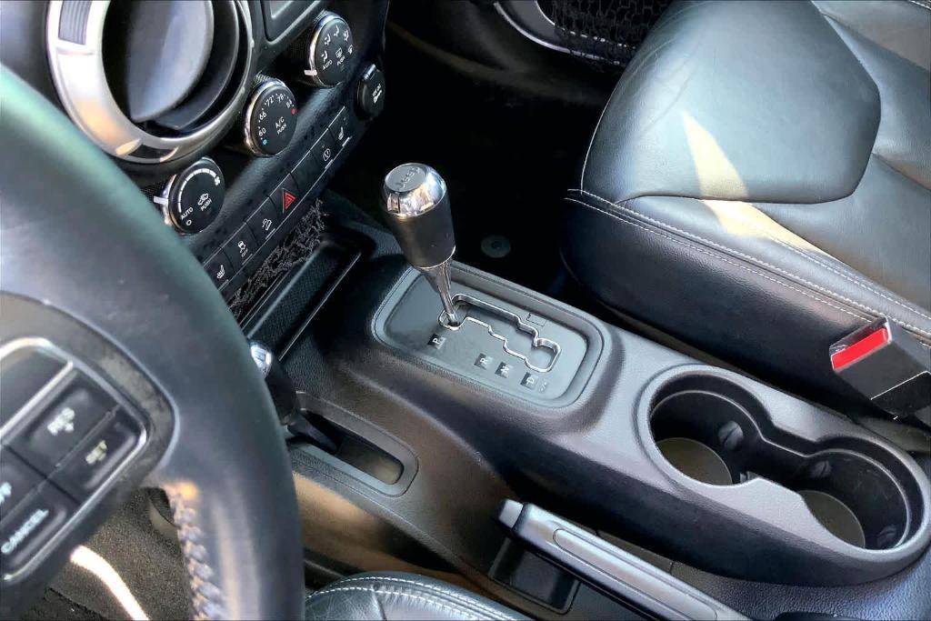 used 2015 Jeep Wrangler Unlimited car, priced at $16,265