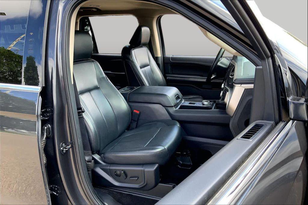 used 2022 Ford Expedition Max car, priced at $32,619