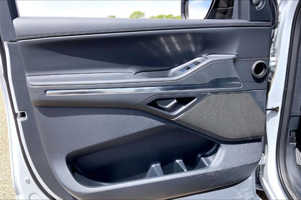 new 2026 Lincoln Navigator L car, priced at $113,115