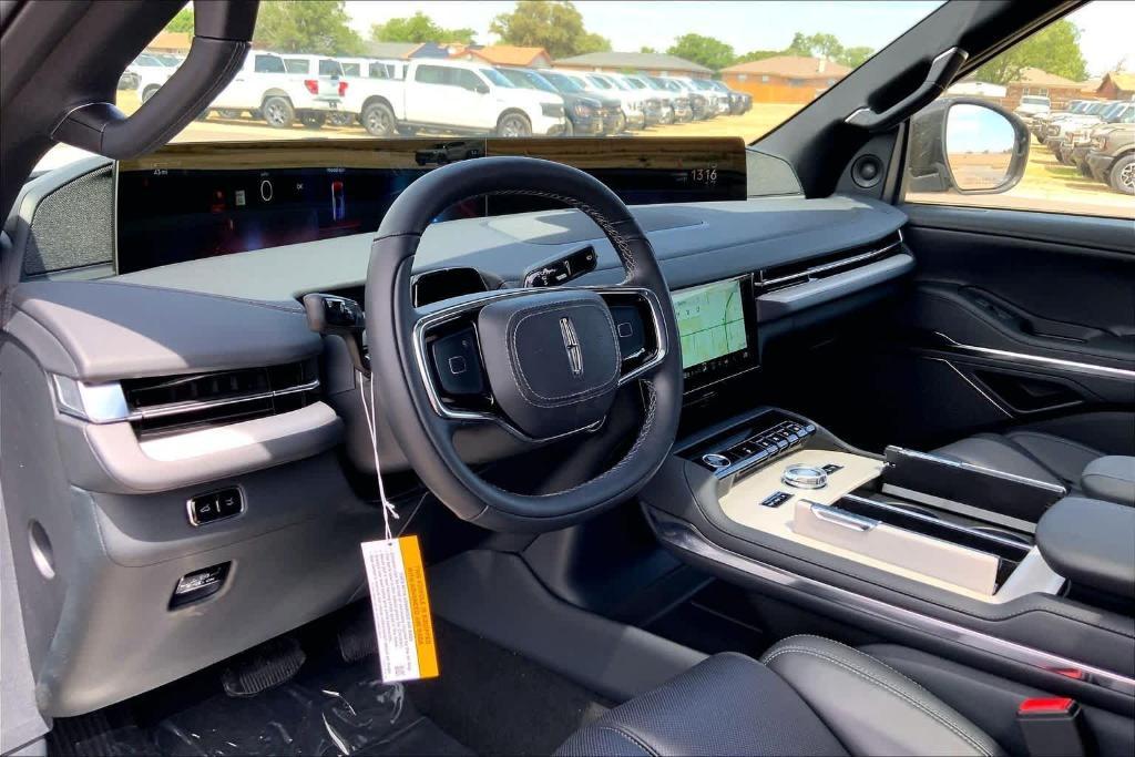 new 2026 Lincoln Navigator L car, priced at $113,115
