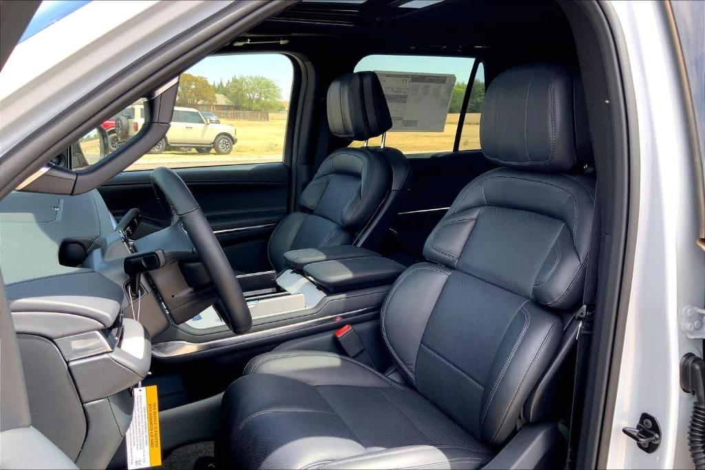 new 2026 Lincoln Navigator L car, priced at $113,115