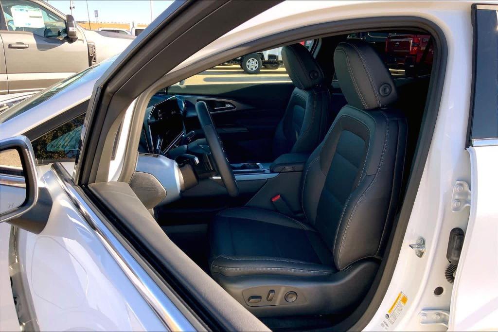 used 2024 Chevrolet Equinox EV car, priced at $25,670