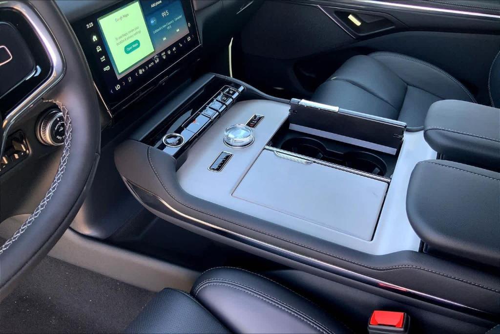 new 2026 Lincoln Navigator car, priced at $107,615