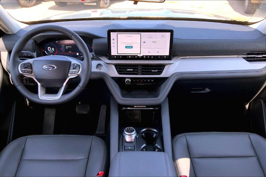 new 2025 Ford Explorer car, priced at $40,160
