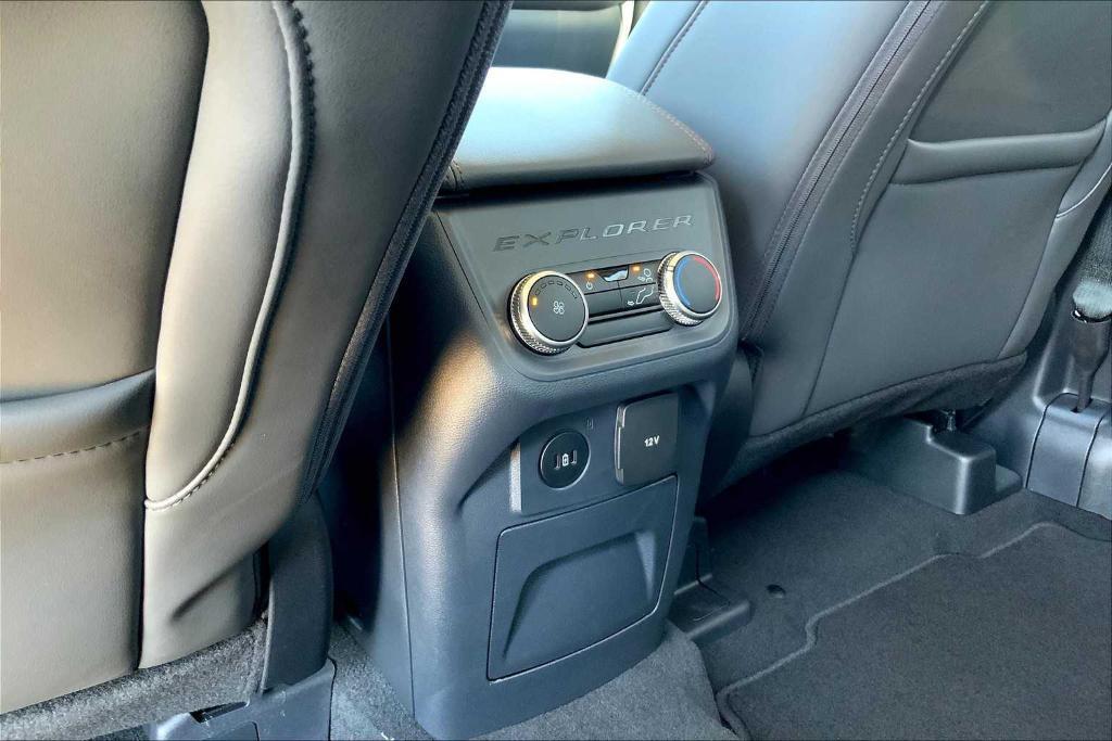new 2025 Ford Explorer car, priced at $40,160