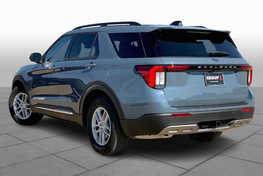 new 2025 Ford Explorer car, priced at $40,160