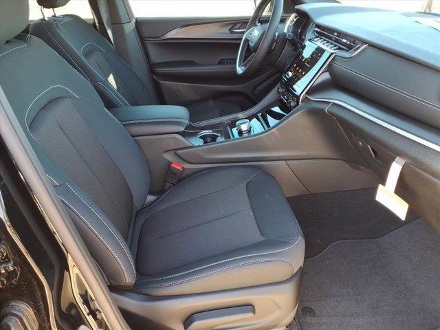 new 2025 Jeep Grand Cherokee car, priced at $32,770