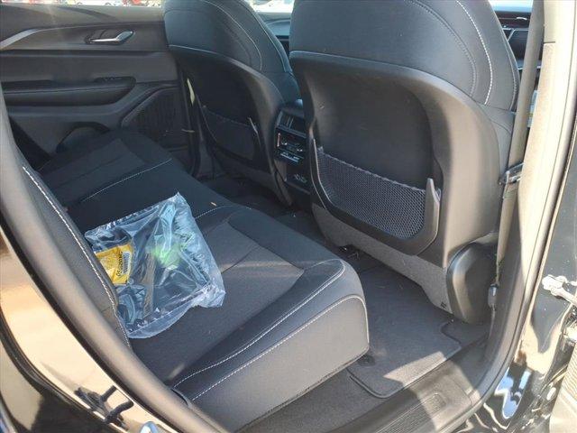 new 2025 Jeep Grand Cherokee car, priced at $34,730