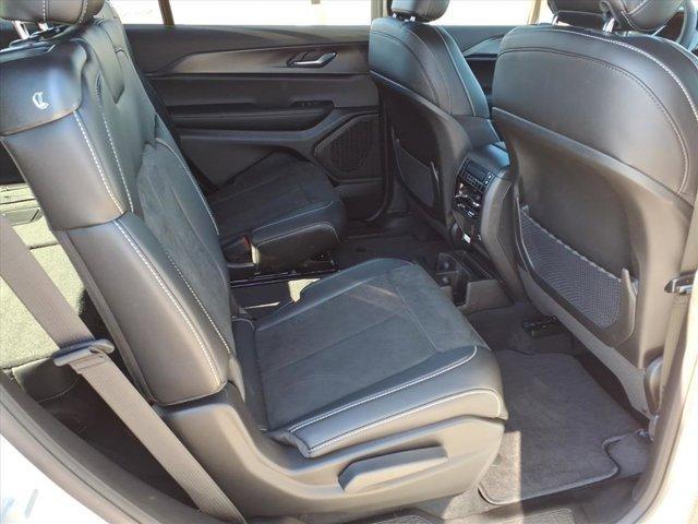 new 2025 Jeep Grand Cherokee L car, priced at $40,927