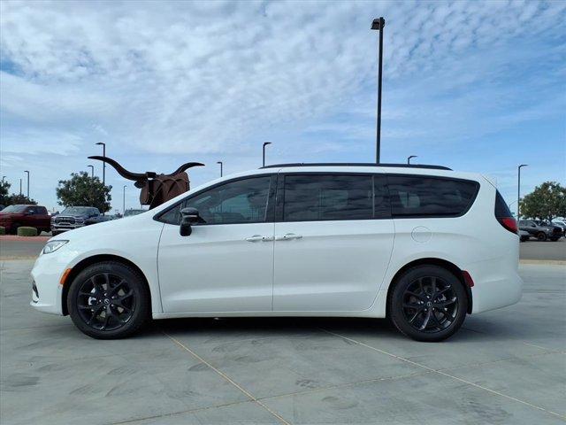 new 2026 Chrysler Pacifica car, priced at $45,129